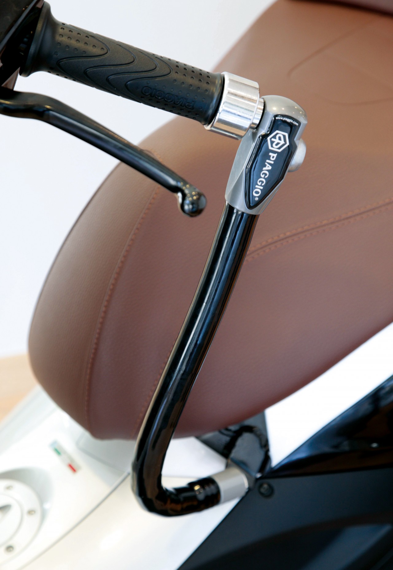 Antidiefstalinrichting (zadel - stuur) versterkt voor Beverly Original Piaggio